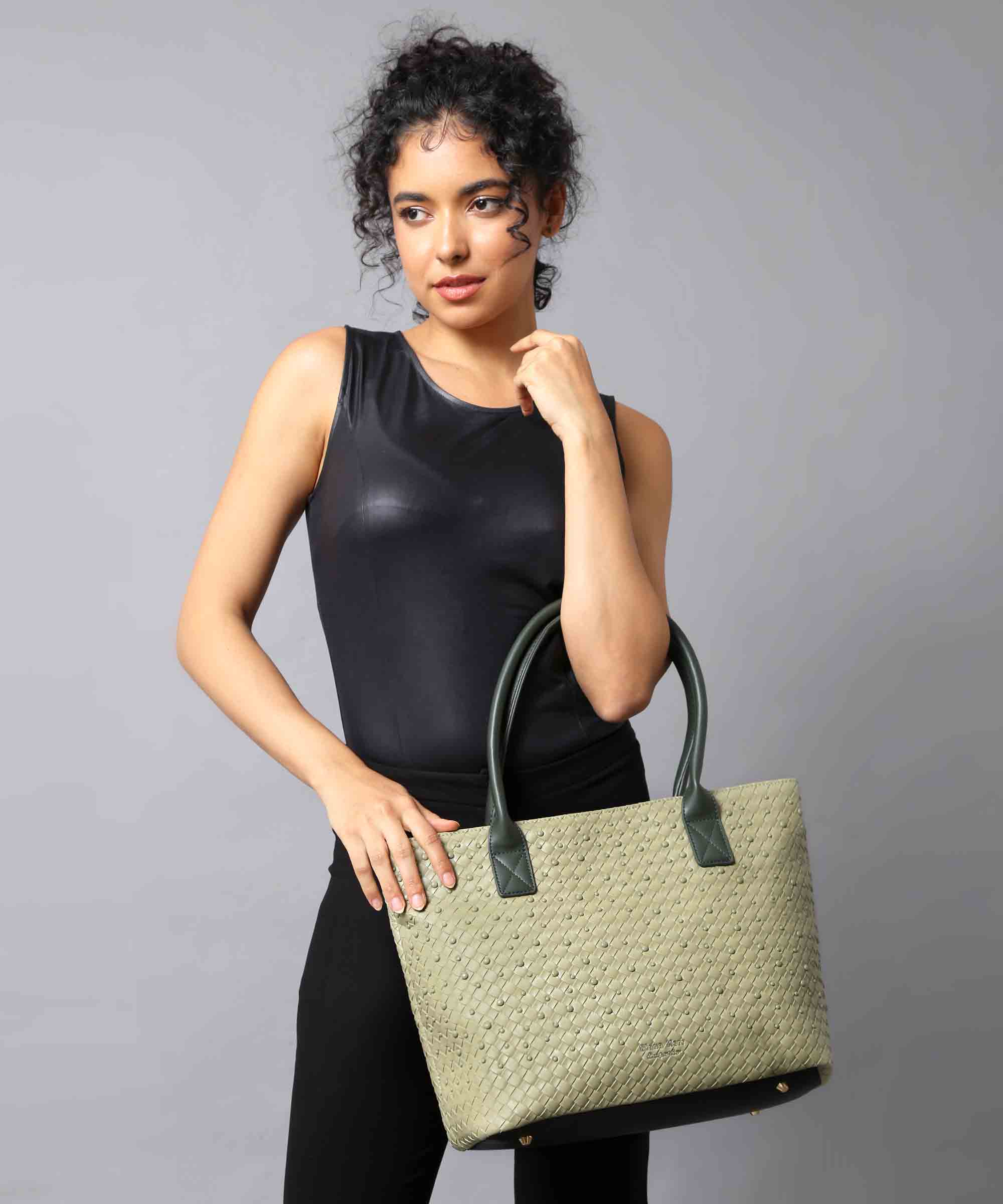 Stylish Woven Tote Bag for Everyday Elegance