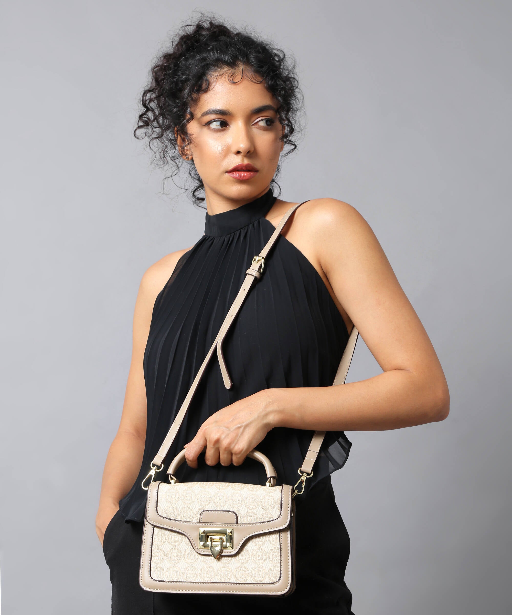 Filauri Fetching Sling Bag