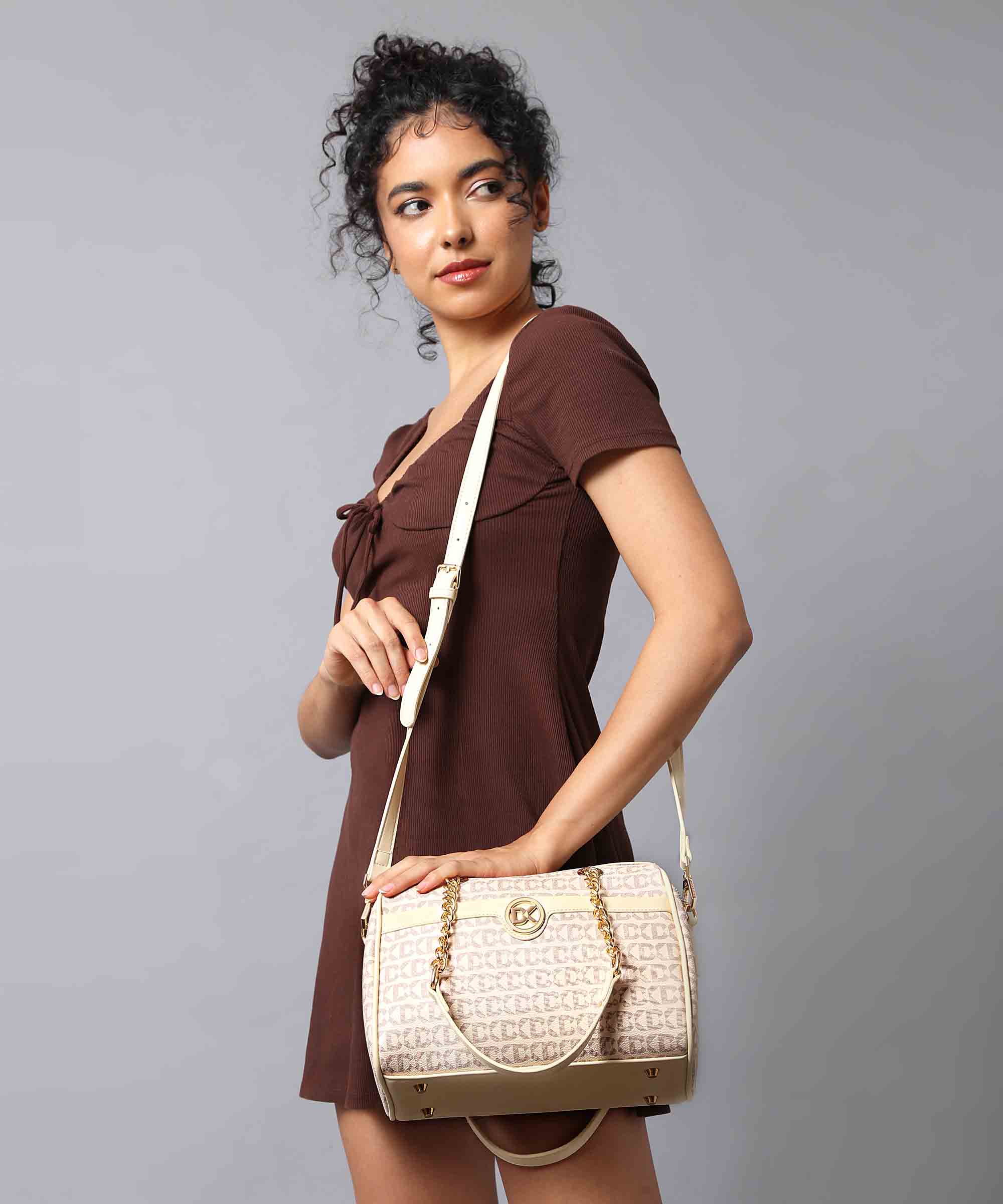 Luxurious Duffle Bag with Gold Chain Accent