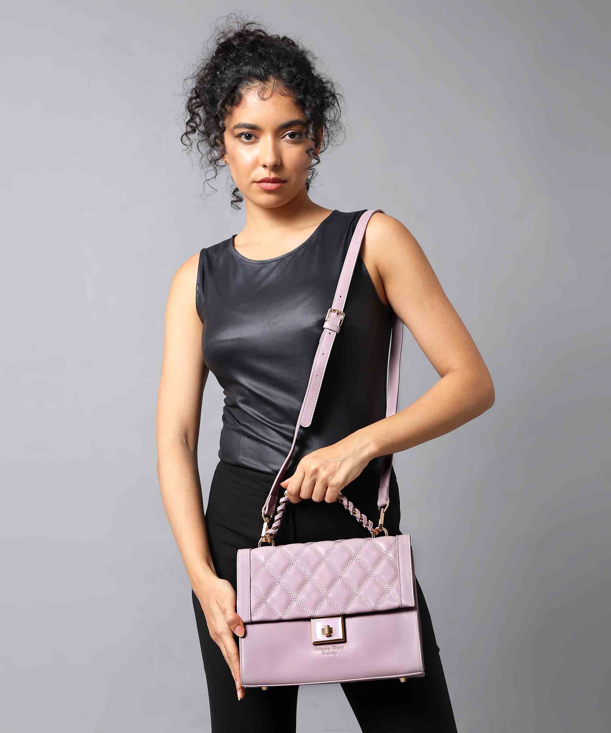 Stylish Top-Handle Bag with Quilted Detailing