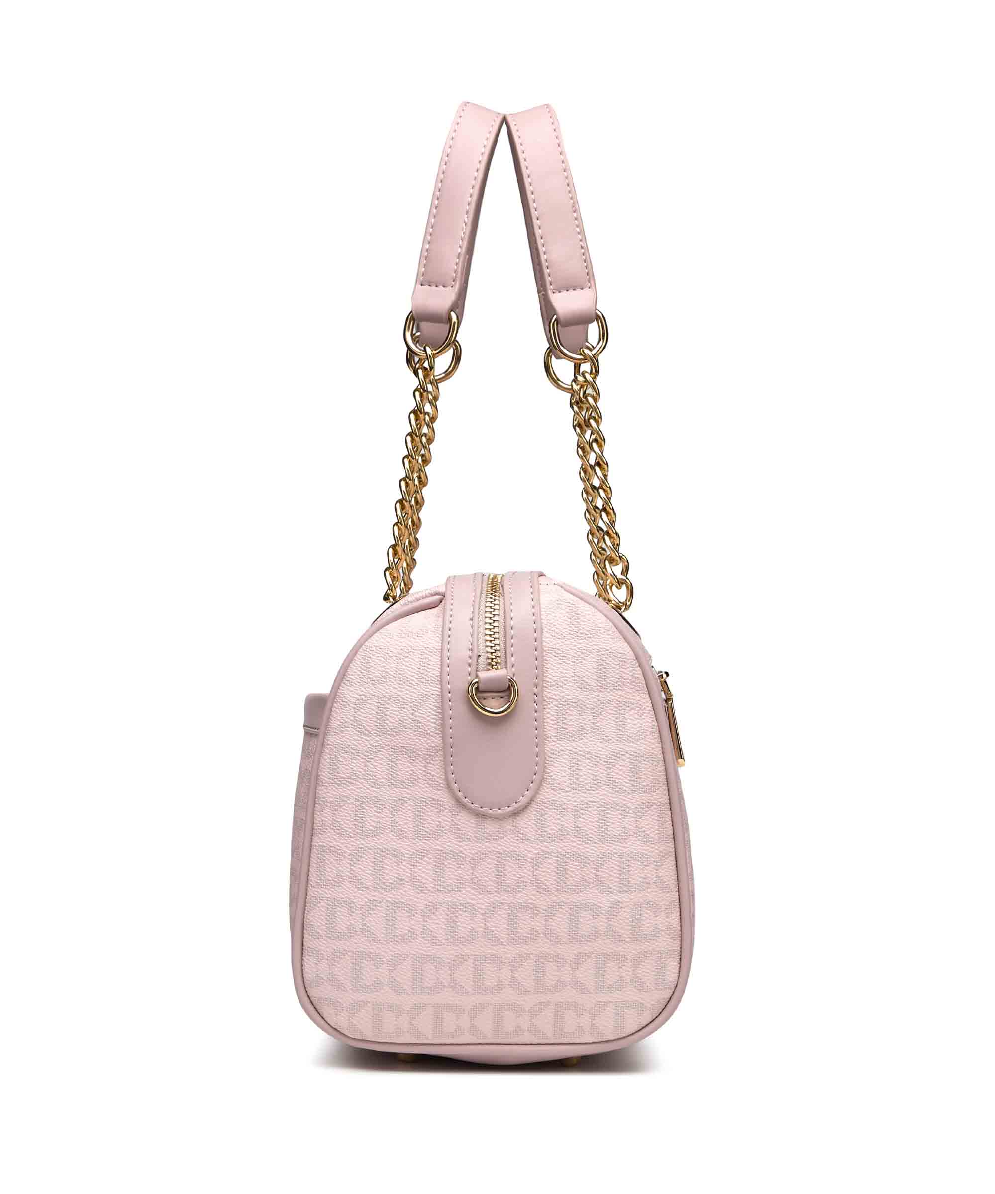 Luxurious Duffle Bag with Gold Chain Accent