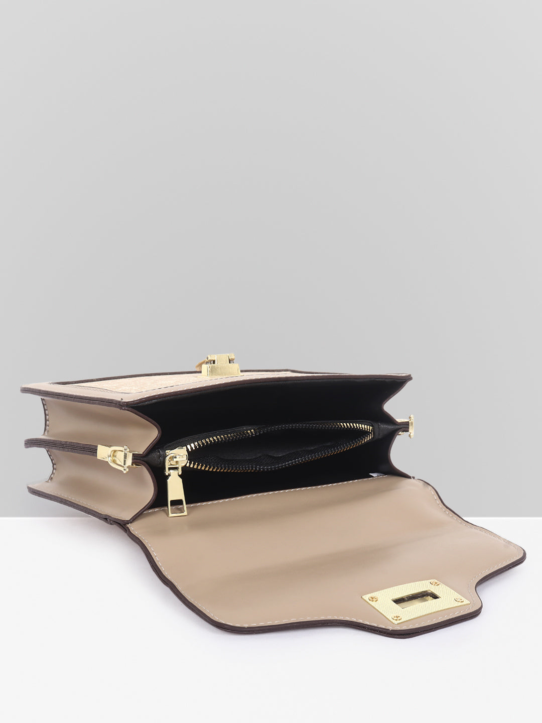 Filauri Fetching Sling Bag